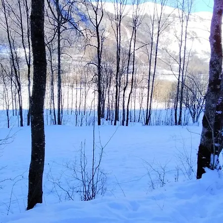 Сasa de vacaciones Bergeries De Costes Insolites En Forêt à 4x4 Et Chaînes Recommandés Par Temps De Neige, à 2km Des Remontées Mécaniques Loudenvielle