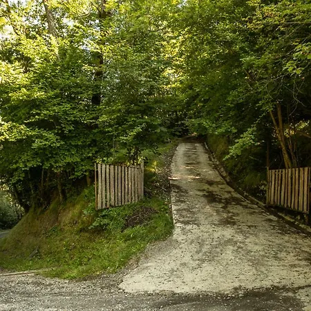 Bergeries De Costes Insolites En Forêt à 4x4 Et Chaînes Recommandés Par Temps De Neige, à 2km Des Remontées Mécaniques * Loudenvielle