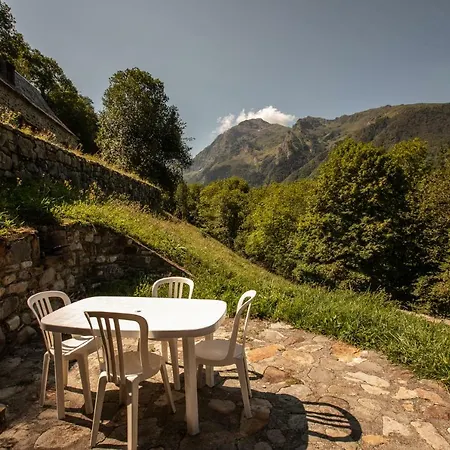 Bergeries De Costes Insolites En Forêt à 4x4 Et Chaînes Recommandés Par Temps De Neige, à 2km Des Remontées Mécaniques Сasa de vacaciones