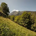 Deux Bergeries Individuelles Renovees 4x4 Et Chaines Recommandes Par Temps De Neige, A 2km Des Remontees Mecaniques *