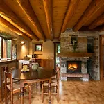 Deux Bergeries Individuelles Renovees 4x4 Et Chaines Recommandes Par Temps De Neige, A 2km Des Remontees Mecaniques * Loudenvielle