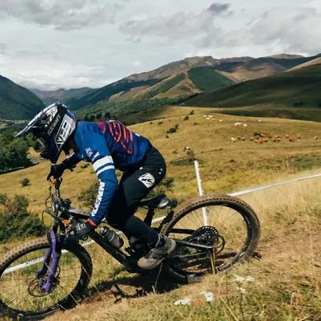Hébergement de vacances Granges Lascostes Isolées Et Insolites En Montagne à Dans Les Hautes-pyrenees Du Dimanche Au Dimanche En Principe Néanmoins Pour Des Séjours Entre 4 Et 7 Nuits Contactez-nous Par La Messagerie