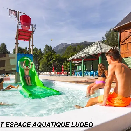 Granges Lascostes Isolées Et Insolites En Montagne à Dans Les Hautes-pyrenees Du Dimanche Au Dimanche En Principe Néanmoins Pour Des Séjours Entre 4 Et 7 Nuits Contactez-nous Par La Messagerie Hébergement de vacances