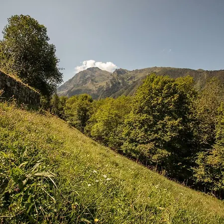 Granges Lascostes Isolées Et Insolites En Montagne à Dans Les Hautes-pyrenees Du Dimanche Au Dimanche En Principe Néanmoins Pour Des Séjours Entre 4 Et 7 Nuits Contactez-nous Par La Messagerie *