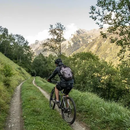 Deux Bergeries Individuelles Renovees 4x4 Et Chaines Recommandes Par Temps De Neige, A 2km Des Remontees Mecaniques Loudenvielle