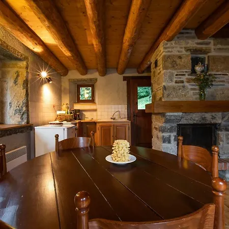 Ferienhaus Deux Bergeries Individuelles Renovees 4x4 Et Chaines Recommandes Par Temps De Neige, A 2km Des Remontees Mecaniques