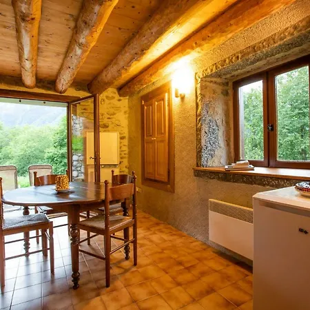 Chalets De Las Costes Renoves Et Independants 4X4 Et Chaines Recommandes Par Temps De Neige, A 2Km Des Remontees Mecaniques - Type Bergerie Ou Grange Semesterbostad *