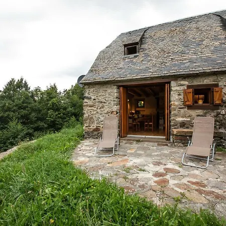 De Costes: Rustic Forest Retreat Near Slopes * Loudenvielle