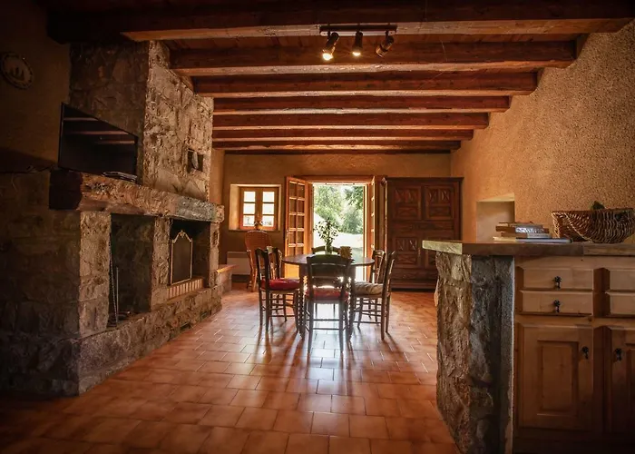 בית נופש Deux Bergeries Individuelles Renovees 4x4 Et Chaines Recommandes Par Temps De Neige, A 2km Des Remontees Mecaniques לודנוויל