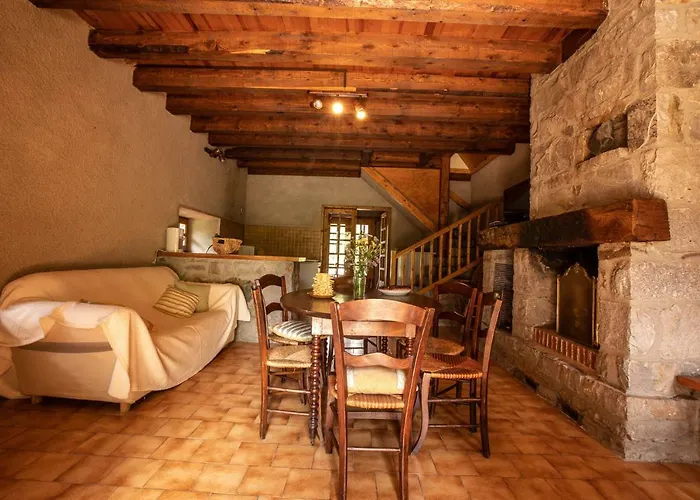 Bergeries De Costes Insolites En Forêt à 4x4 Et Chaînes Recommandés Par Temps De Neige, à 2km Des Remontées Mécaniques Hébergement de vacances Loudenvielle